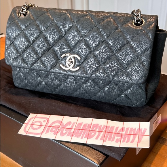 SOLD 13S Chanel Lady Pearly Quilted Flap Black Iridescent
Caviar RHW - Picture 10 of 16